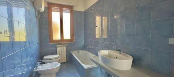 Apartamento de 3 habitaciónes en Ponsacco, Italy No. 42547 20