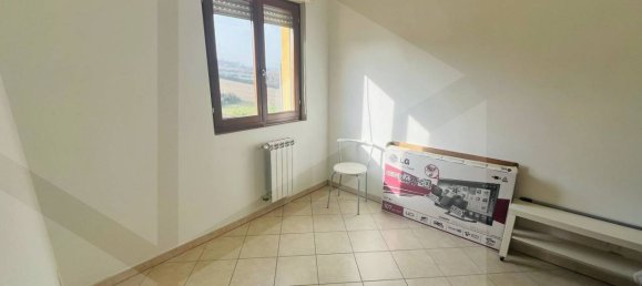 3 rooms Apartment in Termoli, Italy No. 17212 17