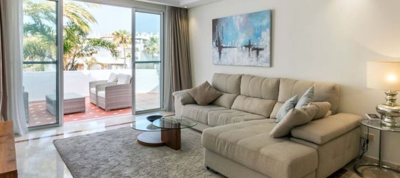 Penthouse T3 em Marbella, Spain N.º 180005 3