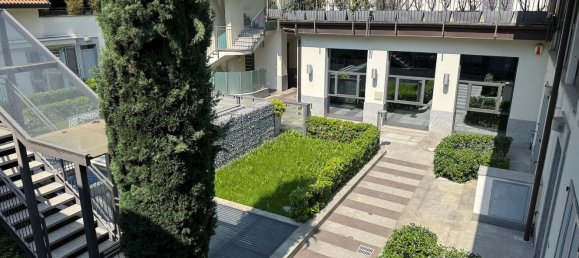 Ático de 2 habitaciónes en Monza, Italy No. 80119 13