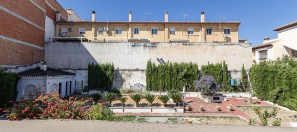 5 bedrooms House in Las Gabias, Spain No. 147282 4