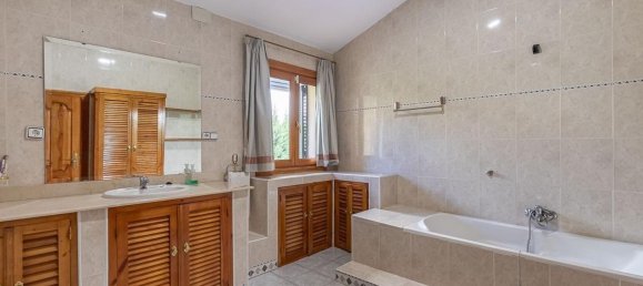 5 bedrooms House in Las Gabias, Spain No. 147282 26