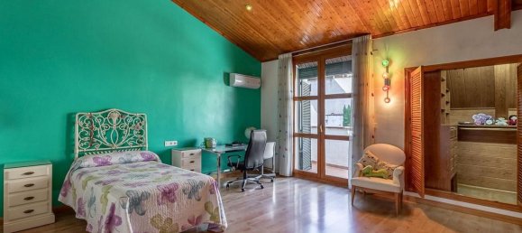 5 bedrooms House in Las Gabias, Spain No. 147282 23