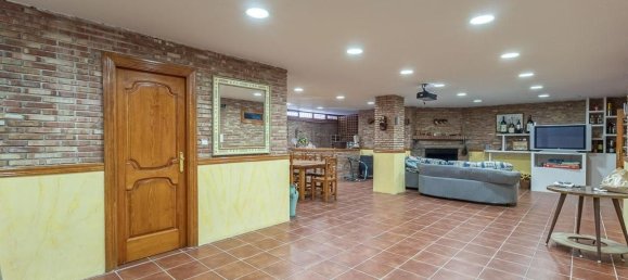 5 bedrooms House in Las Gabias, Spain No. 147282 42