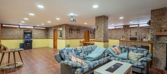 5 bedrooms House in Las Gabias, Spain No. 147282 32