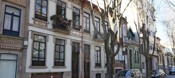 4 bedrooms House in Porto, Portugal No. 26645 12