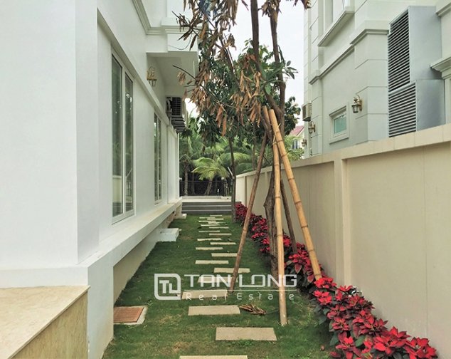 3 bedrooms Villa in Long Bien, Vietnam No. 3148
