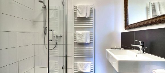 Adosado de 8 dormitorios en Wesel, Germany No. 348230 16