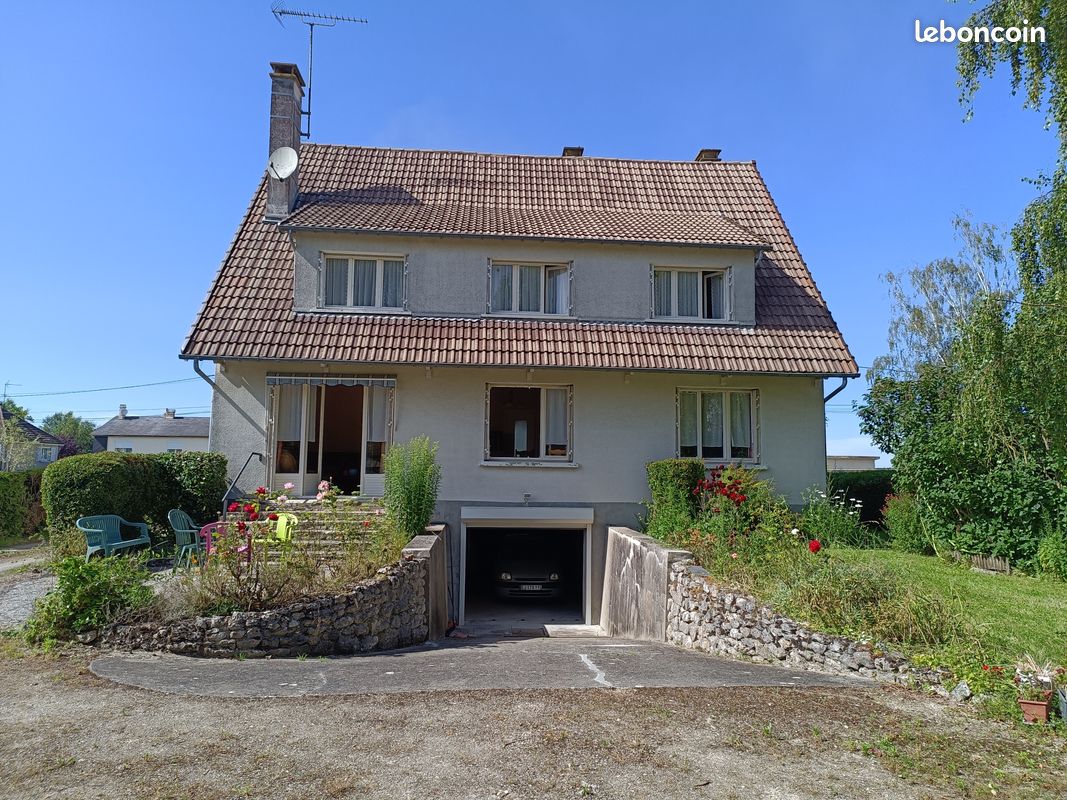 5 chambres Maison à Huisseau-sur-Mauves, France No. 255685