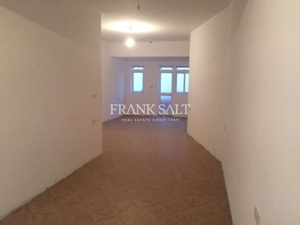  محل تجاري في Zabbar, Malta 45متر مربع رقم 12604