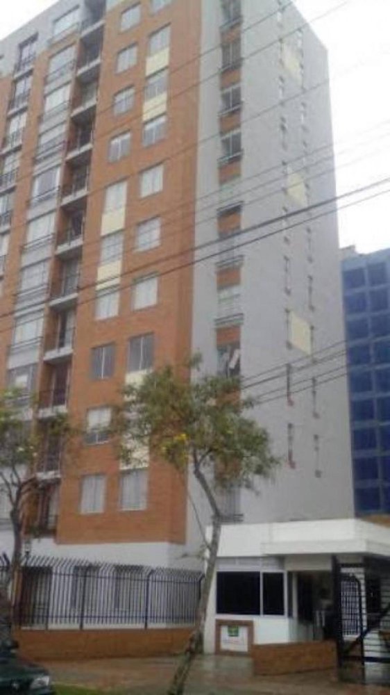 Casa de 3 dormitorios en Medellín, Colombia No. 7708