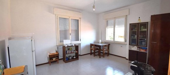 Casa de 11 habitaciónes en Russi, Italy No. 30330 14