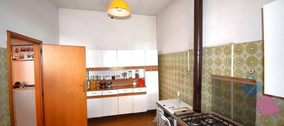 Casa de 11 habitaciónes en Russi, Italy No. 30330 3