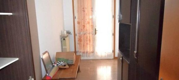 Casa de 11 habitaciónes en Russi, Italy No. 30330 10