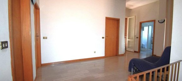 Casa de 11 habitaciónes en Russi, Italy No. 30330 12