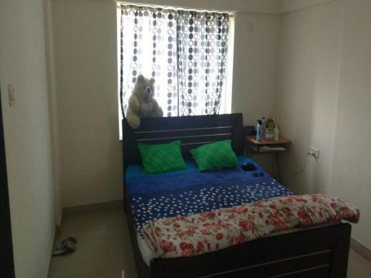 Estúdio em Pune, India N.º 100