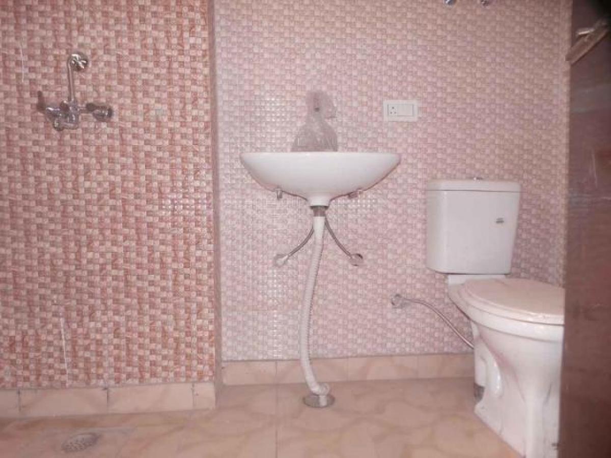 Casa de 2 dormitorios en Ghaziabad, India No. 56040