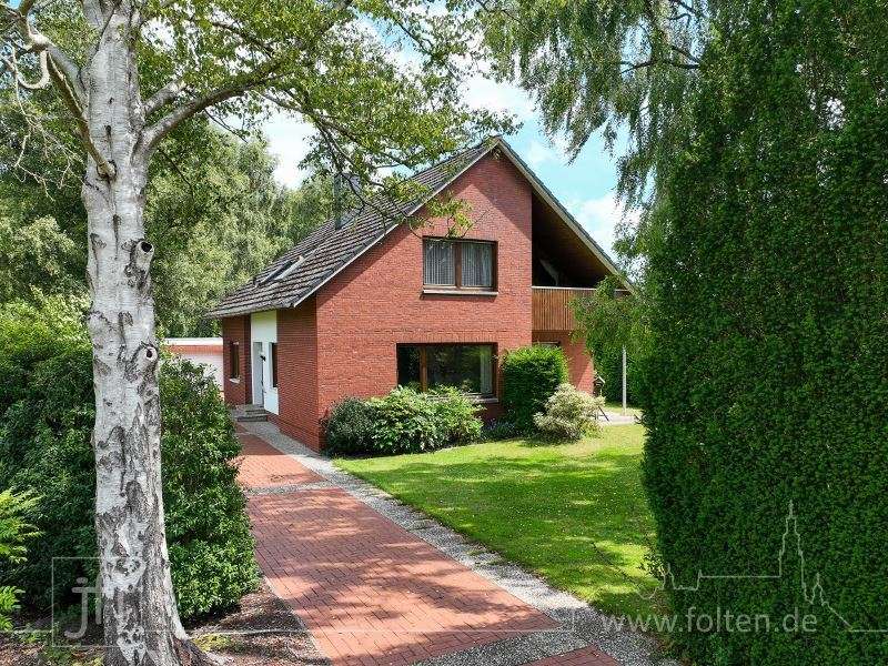 8 rooms House in Leer, Germany No. 260703