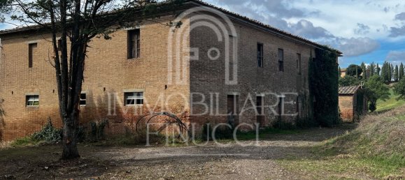 Дом с 20 комнатами в Буонконвенто, Италия № 219903 16