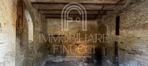 Дом с 20 комнатами в Буонконвенто, Италия № 219903 22