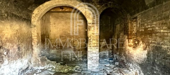 Дом с 20 комнатами в Буонконвенто, Италия № 219903 23