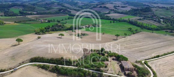 Дом с 20 комнатами в Буонконвенто, Италия № 219903 9