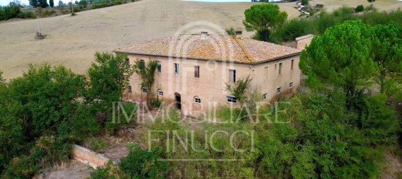 Дом с 20 комнатами в Буонконвенто, Италия № 219903 5