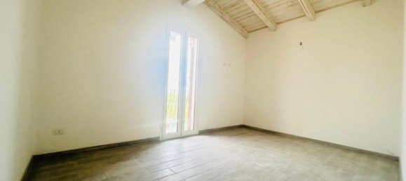 Casa de 4 habitaciónes en Posada, Italy No. 123888 9