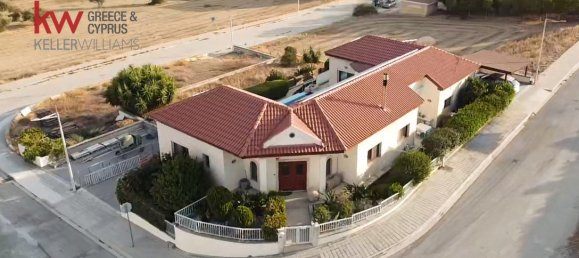 2 bedrooms Townhouse in Dali, Cyprus No. 25958 2