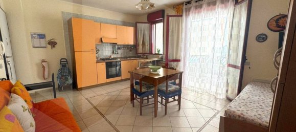 3 rooms Apartment in Campomarino, Italy No. 22697 4