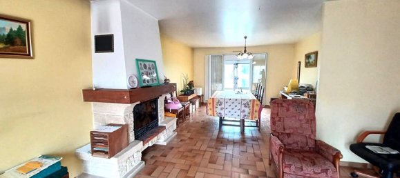 4 bedrooms House in Ivry-sur-Seine, France No. 170998 9