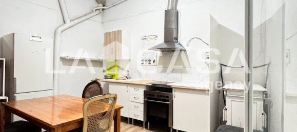 219m² Commercial property in Sant Adria De Besos, Spain No. 135155 3