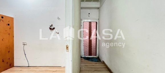 219m² Commercial property in Sant Adria De Besos, Spain No. 135155 12