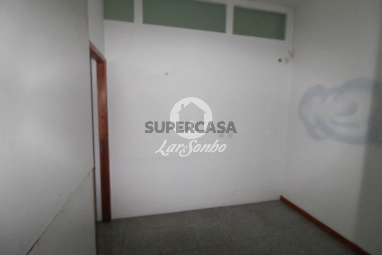 Gewerbliche Immobilie in Arcozelo, Portugal 35m², Nr. 308473