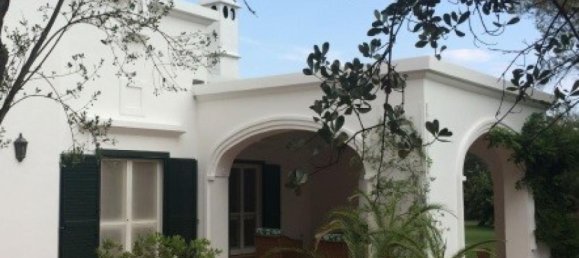 6 bedrooms House in Taranto, Italy No. 682 7