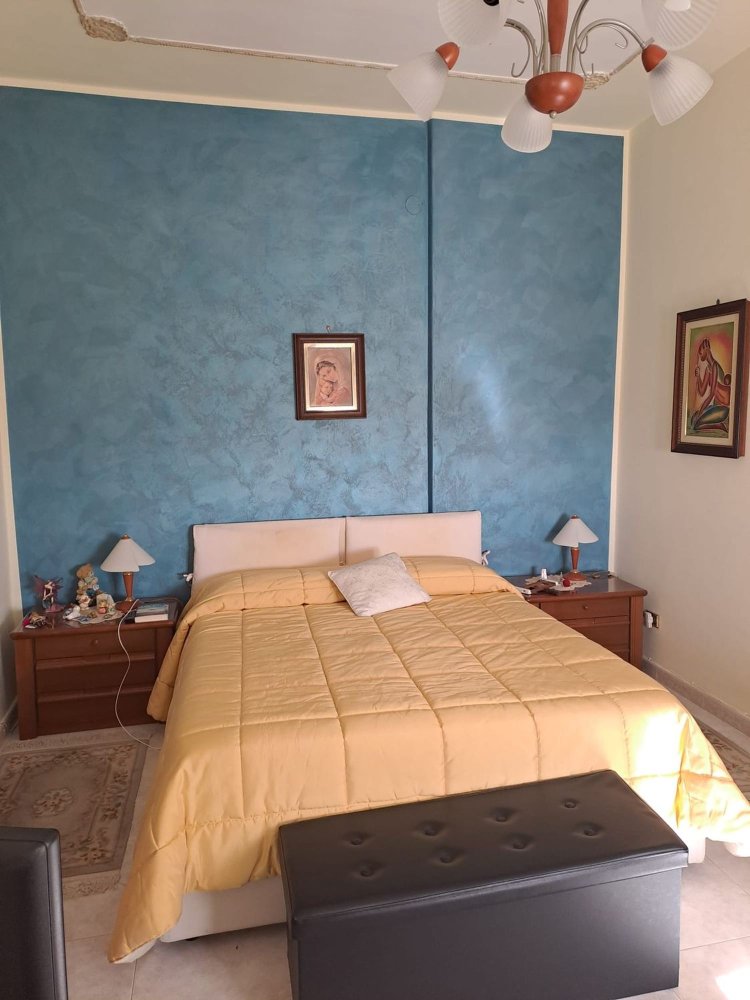 6-Zimmer Wohnung in Caltanissetta, Italy, Nr. 256001