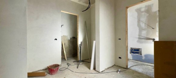 2 bedrooms Apartment in Florence, Italy No. 330112 6