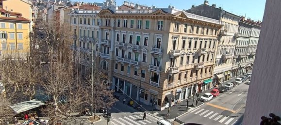 4 غرف نوم شقة في Trieste, Italy رقم 315934 22