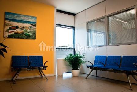 5 rooms Office in Reggio Emilia, Italy No. 144432
