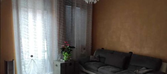 2 rooms Apartment in Monza, Italy No. 186884 2