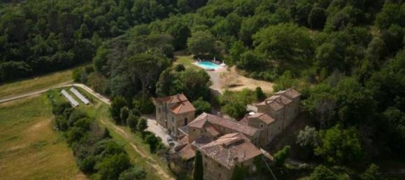 36 rooms Villa in Cortona, Italy No. 142050 14