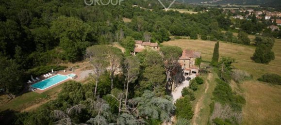 36 rooms Villa in Cortona, Italy No. 142050 22