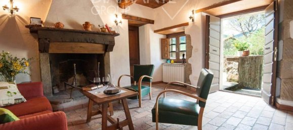 36 rooms Villa in Cortona, Italy No. 142050 6