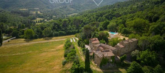 36 rooms Villa in Cortona, Italy No. 142050 15