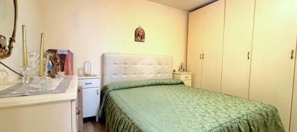 1 bedroom Apartment in Naples, Italy No. 373319 3