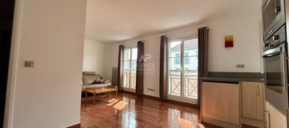 Apartamento de 1 dormitorio en Poissy, France No. 168802 3