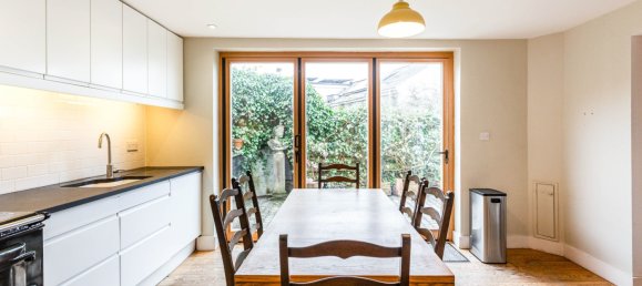 3 bedrooms House in Swansea, United Kingdom No. 2695 9