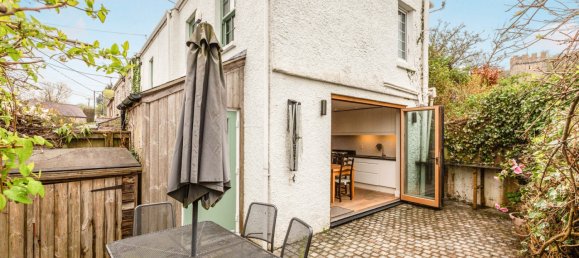 3 bedrooms House in Swansea, United Kingdom No. 2695 22