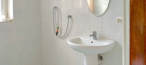 2 bedrooms Apartment in Noli, Italy No. 372372 2