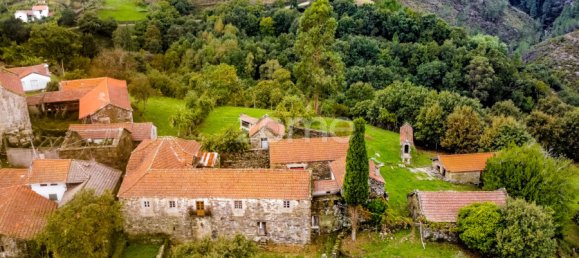 Дом с 4 спальнями в Салту, Португалия № 124503 17